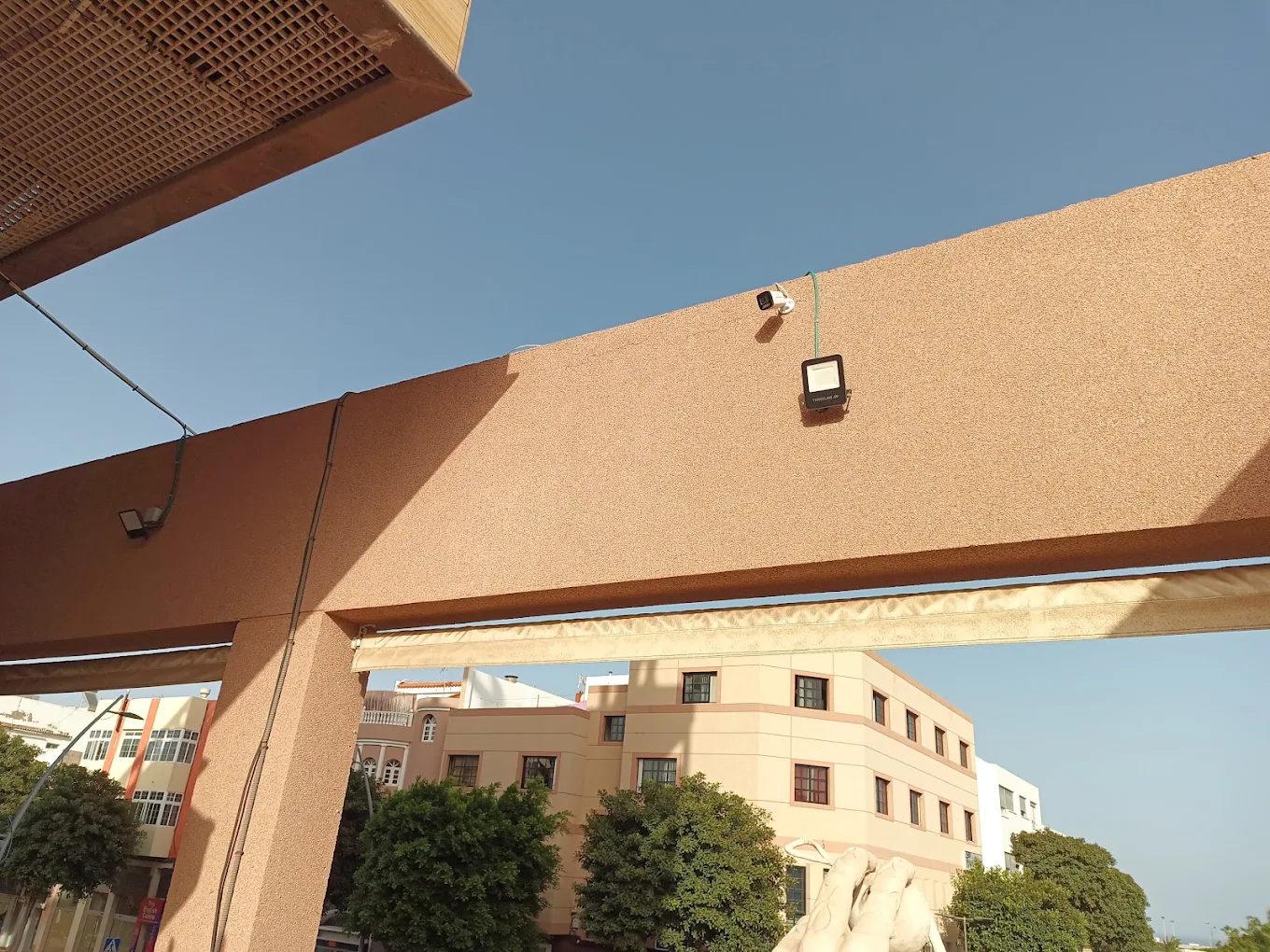 Instalación de videovigilancia exterior por InfoCam