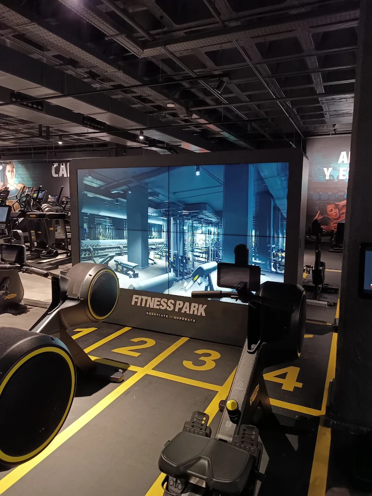 Videowall instalado en un gimnasio